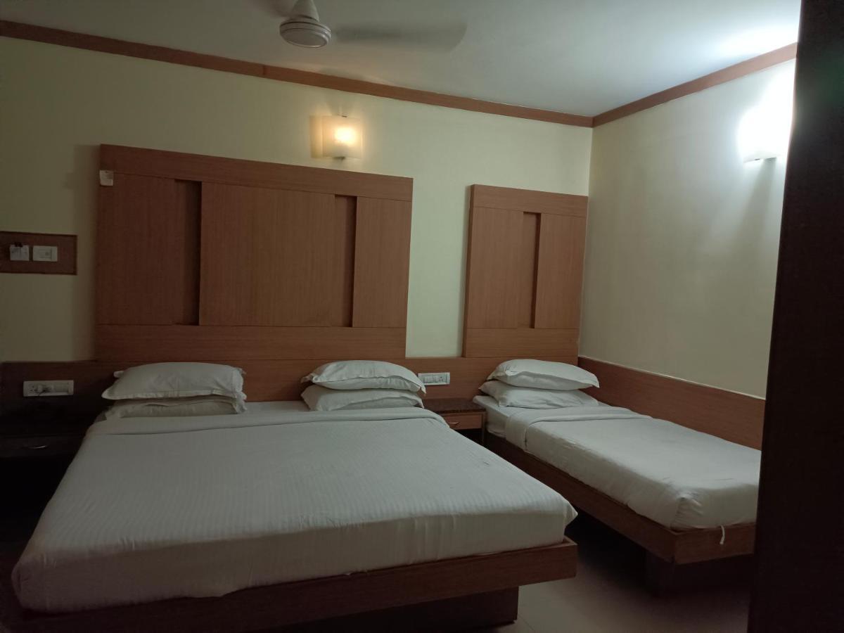 Hotel A P Coimbatore Esterno foto
