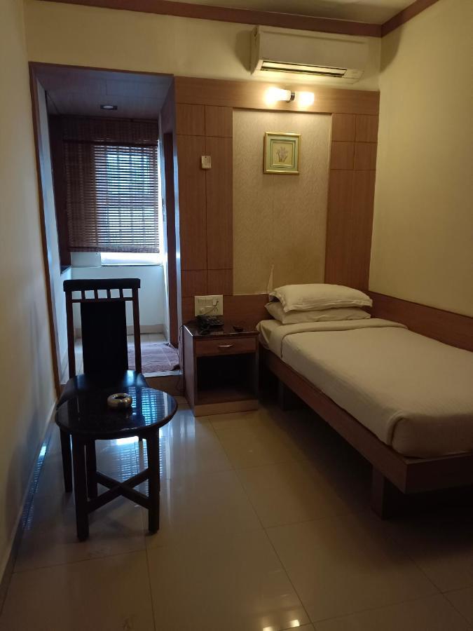 Hotel A P Coimbatore Esterno foto