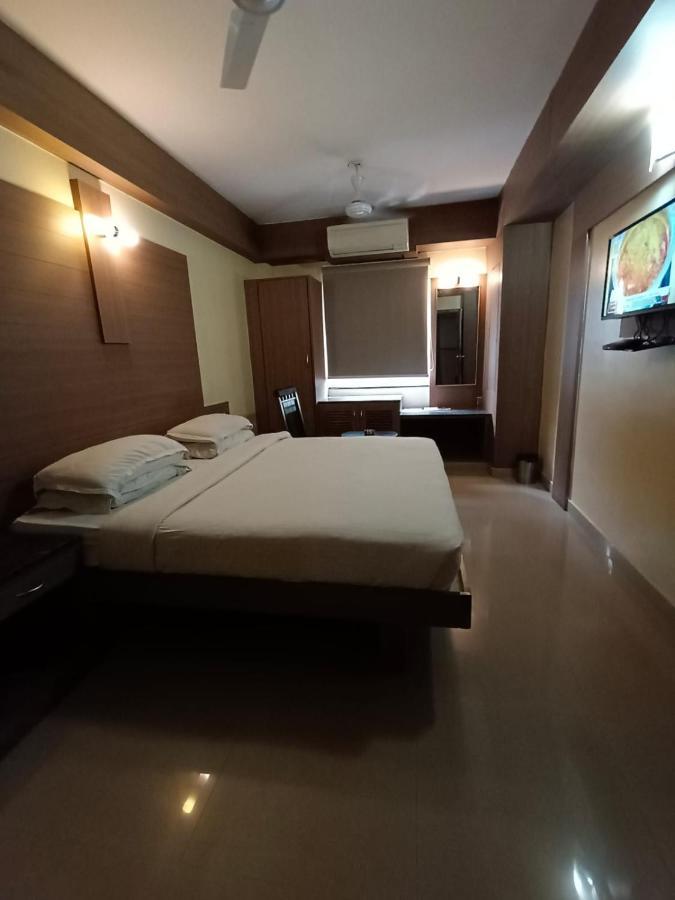 Hotel A P Coimbatore Esterno foto